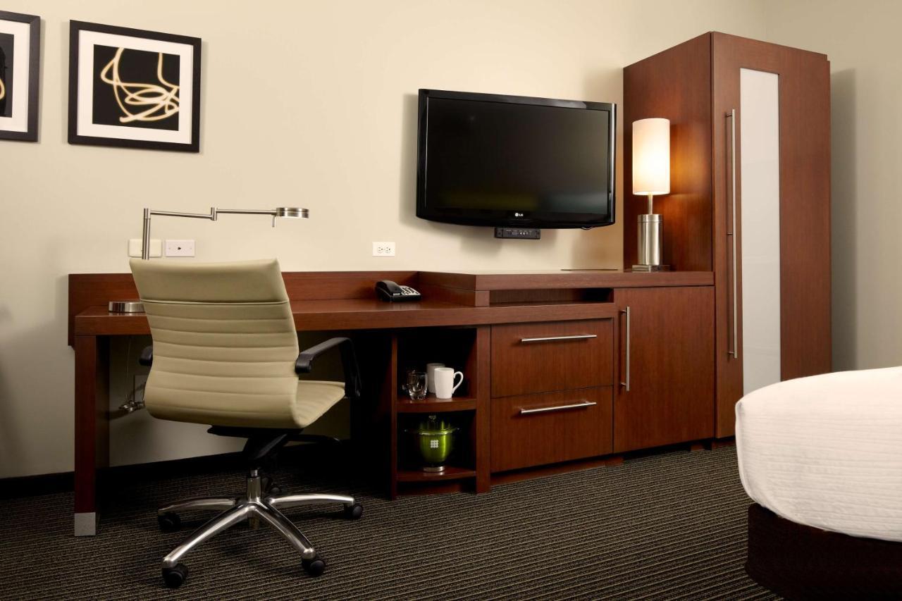 Hyatt Place Detroit/Royal Oak Kültér fotó